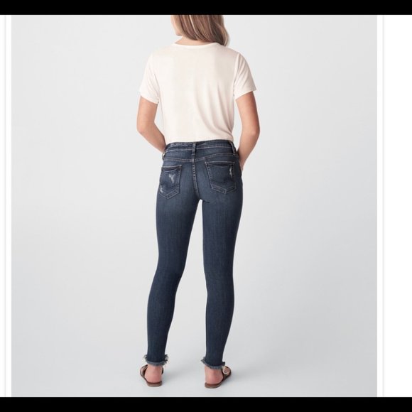 Silver Suki Skinny Jeans Size 26 - Picture 2 of 8